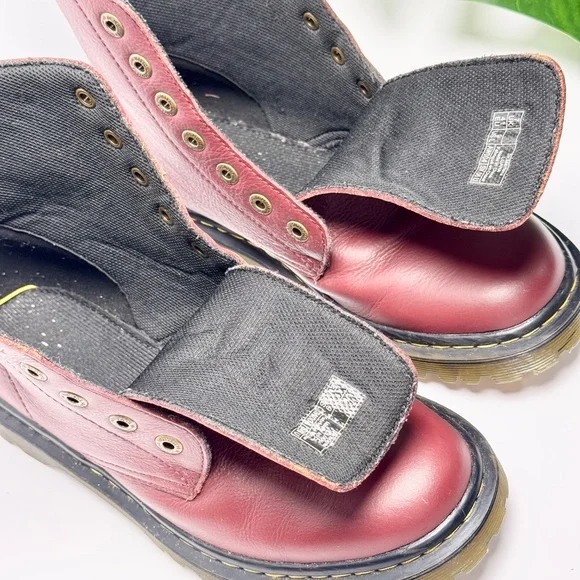 Dr. Martens Women’s Luana Leather Boots Cherry Red Smooth Sz 9 - Picture 5 of 16